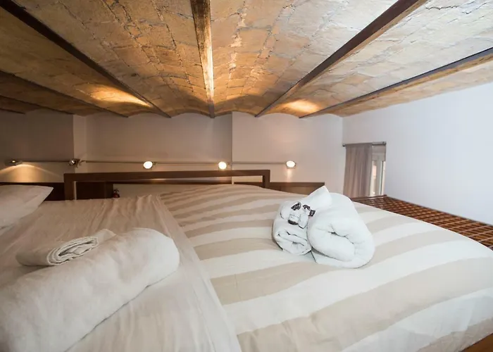 Trevi Fountain - Lovely Loft