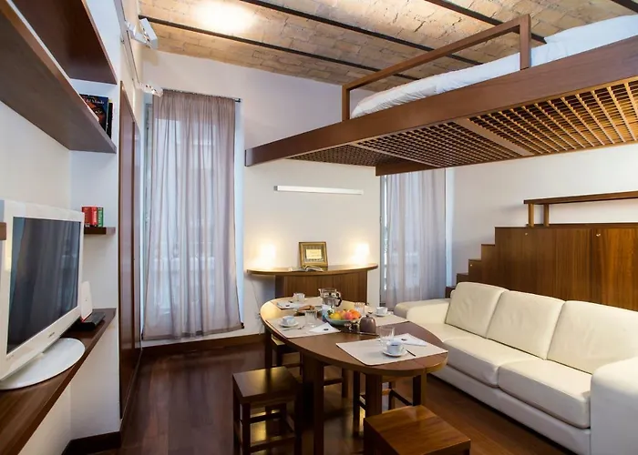 Trevi Fountain - Lovely Loft